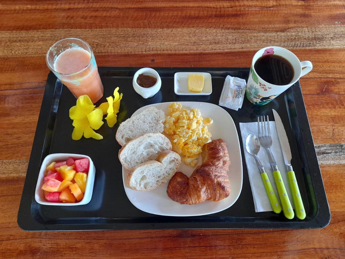 Hotel El Colibri Rojo - Cabinas - Le Colibri Rouge Cahuita Ngoại thất bức ảnh
