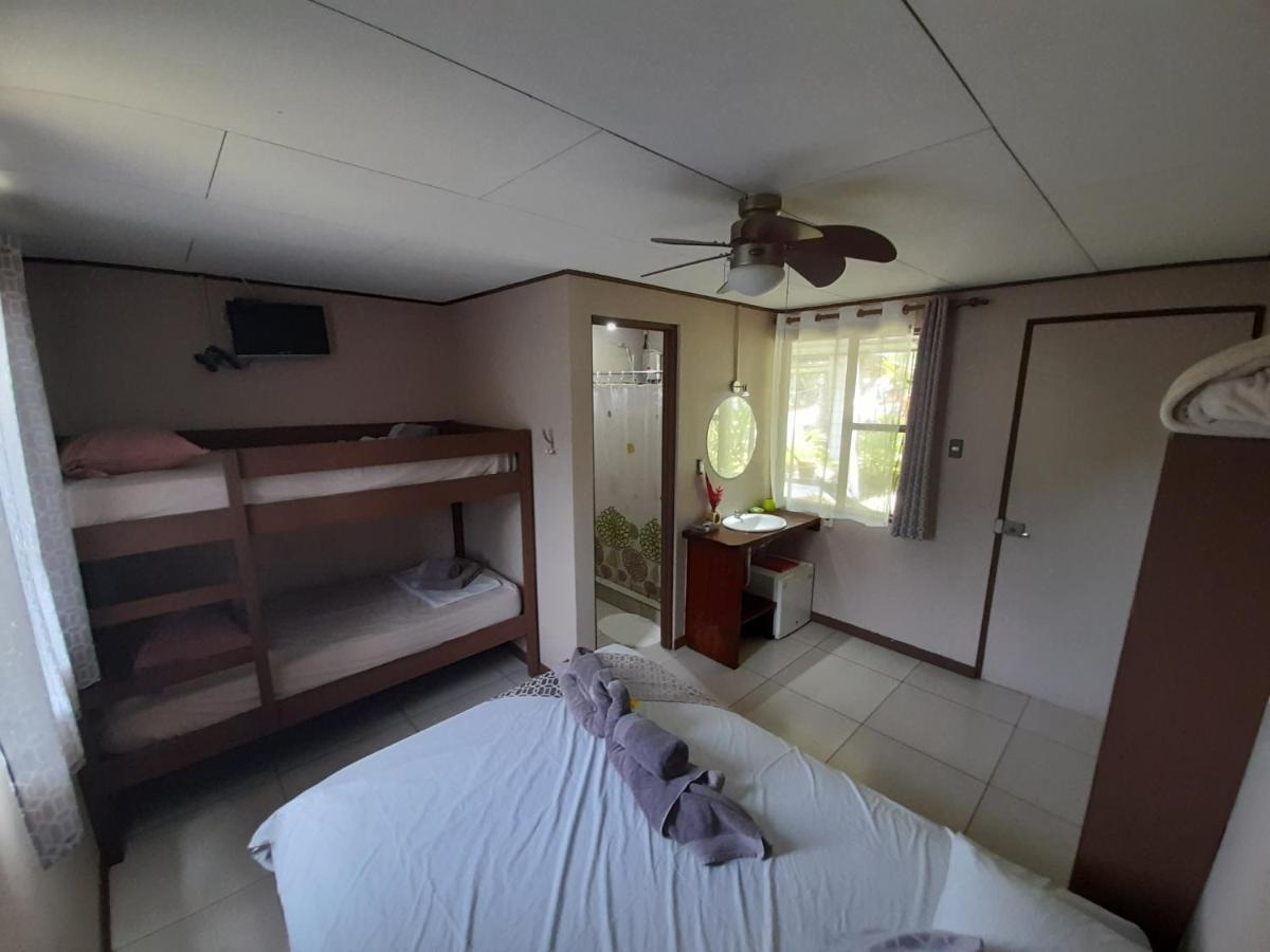 Hotel El Colibri Rojo - Cabinas - Le Colibri Rouge Cahuita Ngoại thất bức ảnh