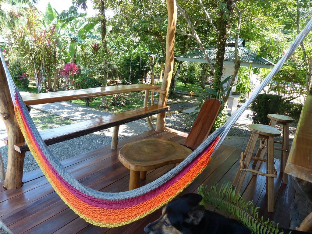 Hotel El Colibri Rojo - Cabinas - Le Colibri Rouge Cahuita Ngoại thất bức ảnh
